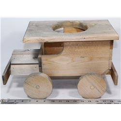 VINTAGE HAND CRAFTED CAR FLOWER PLANTER