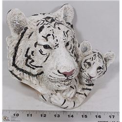 TIGER MOM AND CUB STATUE