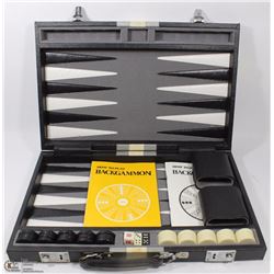 VINTAGE BACKGAMMON GAME IN CASE