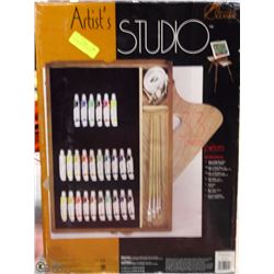 ARTIST'S STUDIO WOODEN EASEL