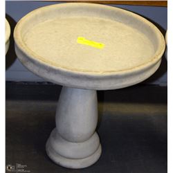CONCRETE 2 PIECE BIRDBATH  15" X 15"
