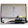 Image 1 : GEORGE FOREMAN GRILL WITH INSTRUCTIONS & 2 DRIP