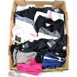 FLAT OF 17 PAIRS OF WOMEN'S MEDIUM UNDERWEAR