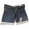 Image 1 : JORDACHE SLIM BERMUDA SIZE 18 JEAN SHORTS