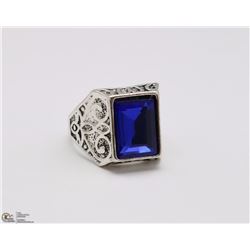 UNISEX STAINLESS STEEL SIGNET BIKER SQUARE RING