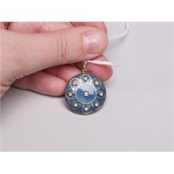 Antique 15K Gold & Enamel Pendant