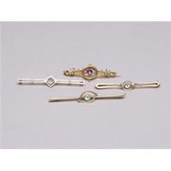 Four vintage Gold Bar Pins 