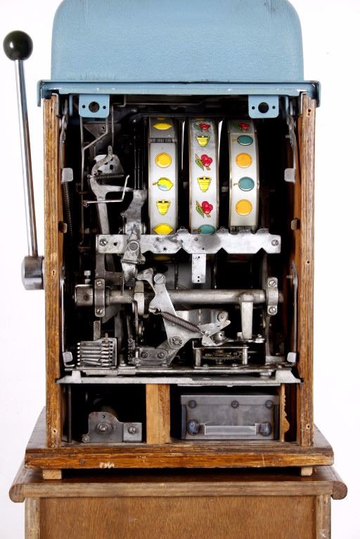 1940's Mills High Top 25¢ Slot Machine & Oak Stand