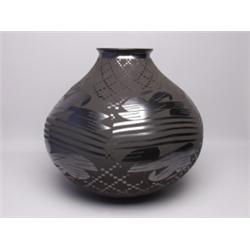 Handmade Fine Line Mata Ortiz Pottery Olla
