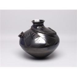 Handmade Fine Line Mata Ortiz Olla