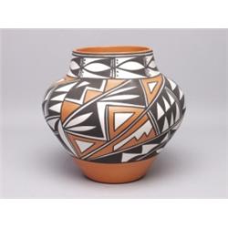 Handmade Acoma Pueblo Pottery Olla