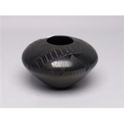 Handmade Fine Line Mata Ortiz Pottery Olla