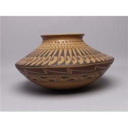 Handmade Fine Line Mata Ortiz Pottery Olla 