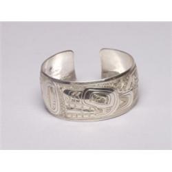 Natie Carved Silver Bracelet