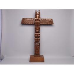 Earved Cedar Eagle Bear Man Pole