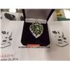 Image 3 : RING - 2.24TCW  - MULTIPLE BRILIANT GREEN CHROME DIOPSIDE GEMSTONES IN STERLING SILVER LEAF DESIGNED