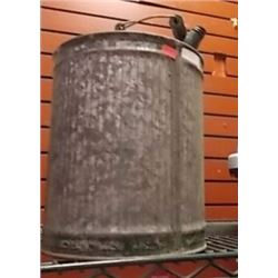 VINTAGE METAL GAS CAN