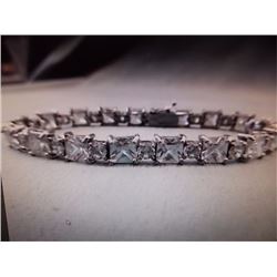 BRACELET - 50 CTW BRILLIANT CUT CZ IN STERLING SILVER SETTING - RETAIL ESTIMATE $250