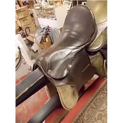 ENGLISH SADDLE