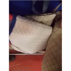 SADDLE PAD - WHITE WITH BLUE TRIM