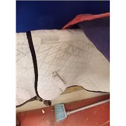 SADDLE PAD - WHITE WITH BLACK TRIM