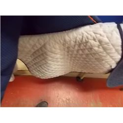 SADDLE PAD - WHITE WITH BLUE TRIM