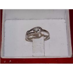 RING - 10K WHITE GOLD WITH GEMSTONE - SZ 4.5 (1.4GM) - RETAIL ESTIMATE $350