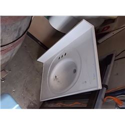 VANITY SINK AND COUNTER TOP- 31" X 19"
