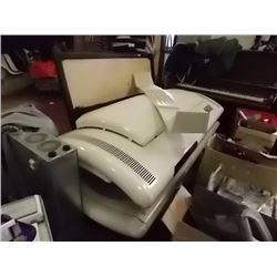 SILNER TANNING BED - SAID TO BE WORKING