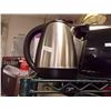 Image 1 : SALTON CORDLESS KETTLE
