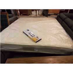 KING MATTRESS - STORE DISPLAY UNIT - MONTERAY FIRM