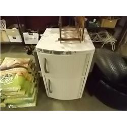 ROLLING OUTDOOR CART/CABINET/COUNTER