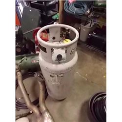 FORK LIFT PROPANE TANK