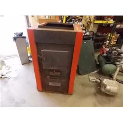 WOOD FIREPLACE WITH WATER BOILER