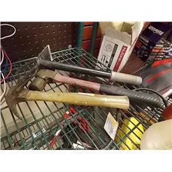 GARDEN TOOL & 2 HAMPERS