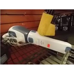 DUST BUSTER VACUMN - 14.4VOLT