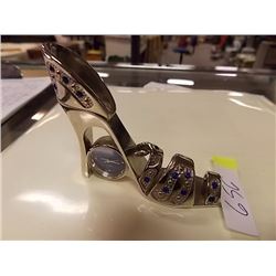 DECORATIVE RHINSTONE STILLETOE  QUARTZ CLOCK - BREEZE COLLECTION