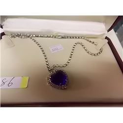 NECKLACE - HEART SHAPED PENDANT WITH CHAIN