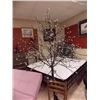 Image 1 : ARTIFICIAL TREE - LIGHTS