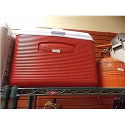 RUBBERMAID COOLER