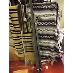 ADJUSTABLE ROLLER FRAME