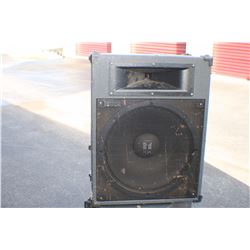 TOA SL150 main speaker