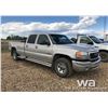 Image 2 : 2005 GMC 3500 PICKUP