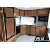 Image 7 : 2001 FRONTIER PLAINSMAN 5TH WHEEL TRAVEL TRAILER