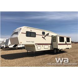 1994 HITCHHIKER 5TH WHEEL TRAVEL TRAILER