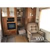 Image 9 : 1994 HITCHHIKER 5TH WHEEL TRAVEL TRAILER