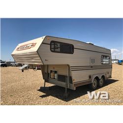 1986 TRAVELAIRE 5TH WHEEL TRAVEL TRAILER