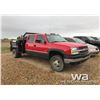 Image 2 : 2003 CHEV 3500 FLATDECK TRUCK