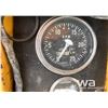 Image 9 : 1980 MASSEY FERGUSON BACKHOE LOADER
