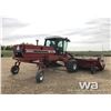Image 3 : HESSTON 8100 21 FT. SWATHER
